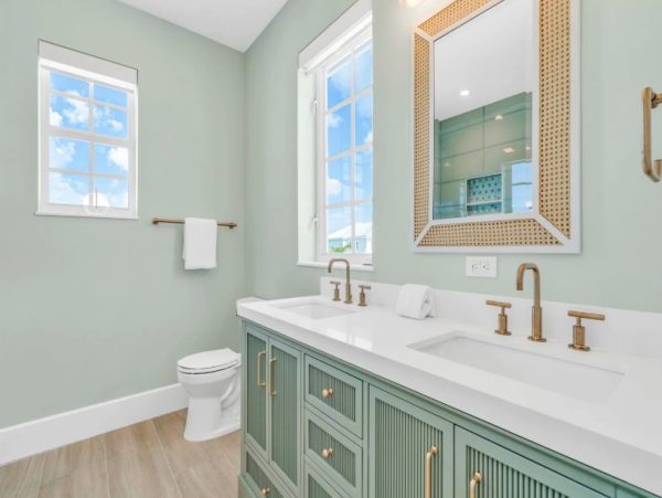 Luxury Oceanfront Vacation Rental in Marathon FL - 5-Bedroom Stunning Views
